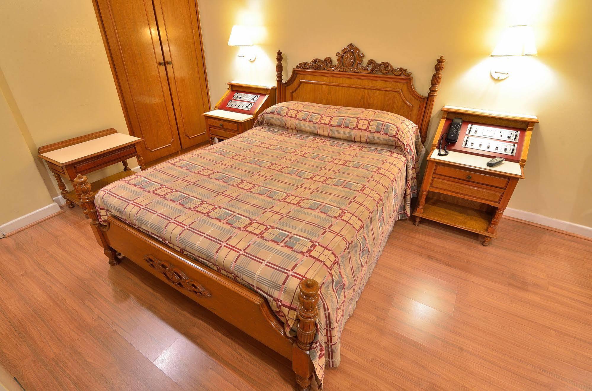 Hotel Castelar Сао Паоло Екстериор снимка